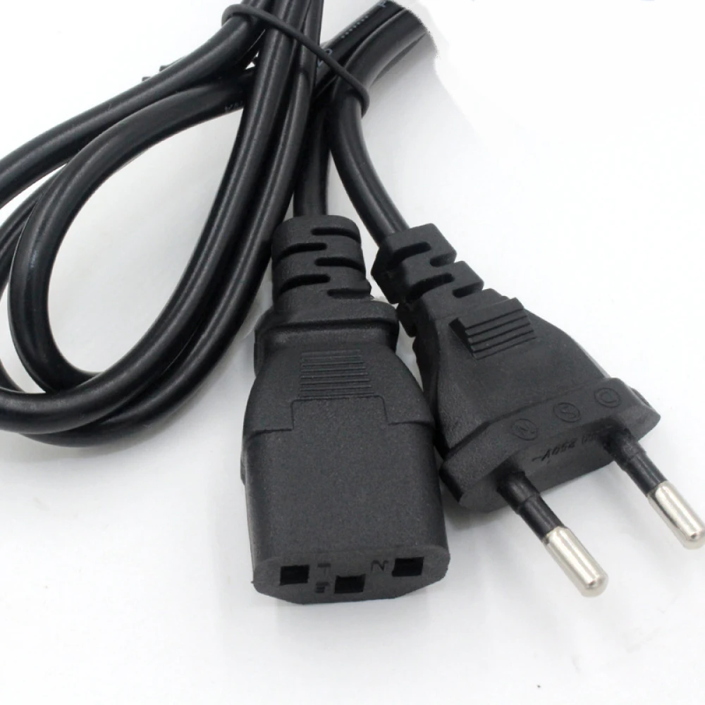 Cable d'alimentació 1,2m amb endoll pla 2 pins i connector recte C13 per a PC