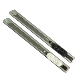 Deli-2053 - Cutter amb fulla d'angle de tall per a treballs precisos