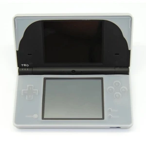 Funda de silicona Nintendo DSI blanca per a protecció i comoditat