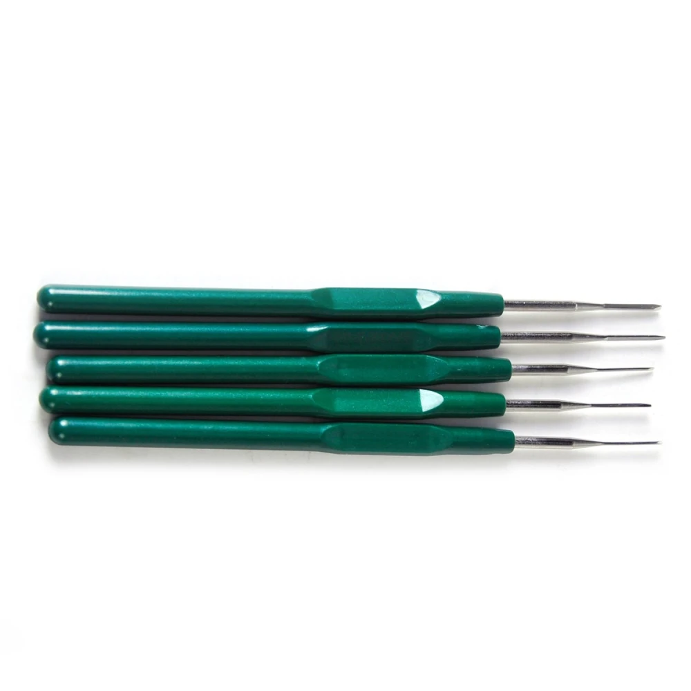 Herramientas para desmontar terminales de cables de coche en color verde
