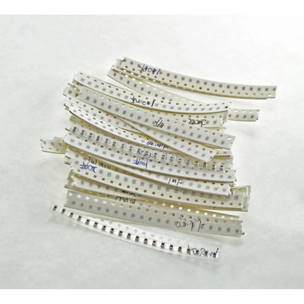 Pack condensadors SMD 0603 - 720 condensadors, 36 valors de 1pF a 10uF