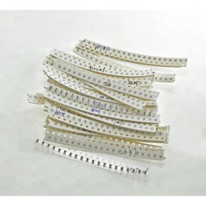 Pack condensadors SMD 0603 - 720 condensadors, 36 valors de 1pF a 10uF