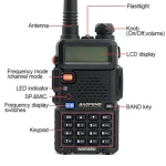 Walkie talkie Baofeng UV-5R 8W amb auricular i doble banda VHF/UHF